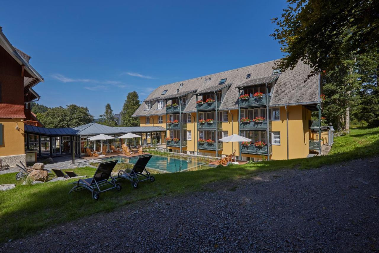 Ferien Residenz Bergfried Hotel Hinterzarten Exterior foto
